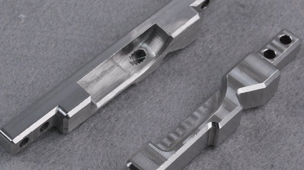定制金属加工件